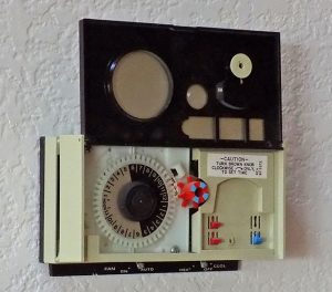 Programmable Thermostat Inner Workings