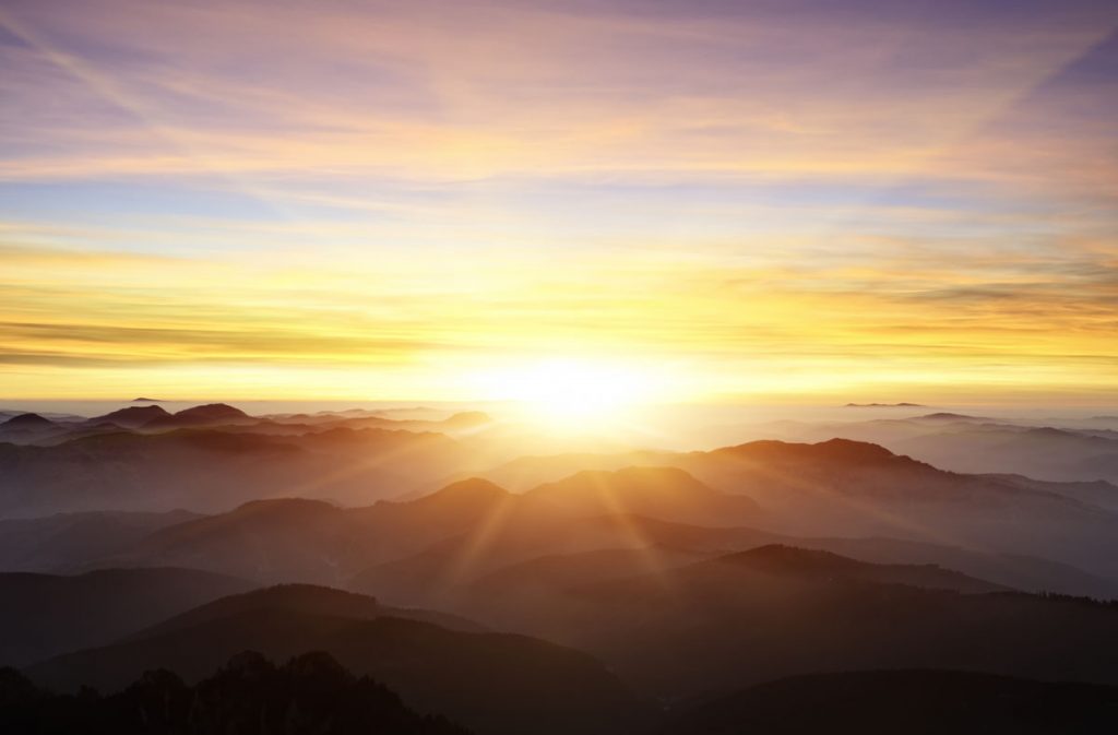 Majestic Sunrise over the Mountains